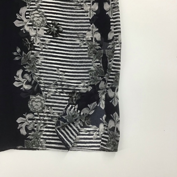 CAbi #5024 Yacht Top - Picture 7 of 10